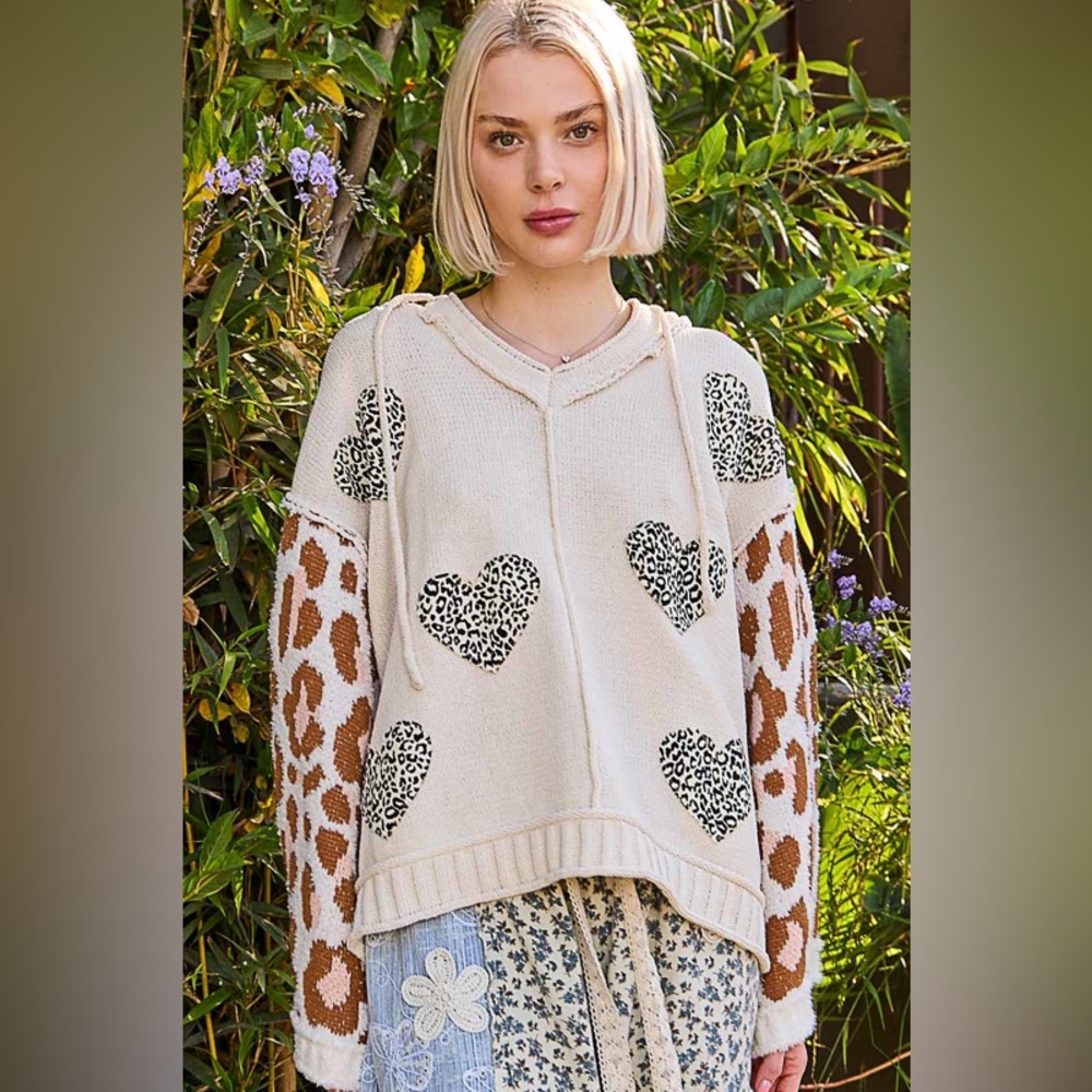 P12 New POL Leopard Heart Knit Hoodie - Picture 4 of 6